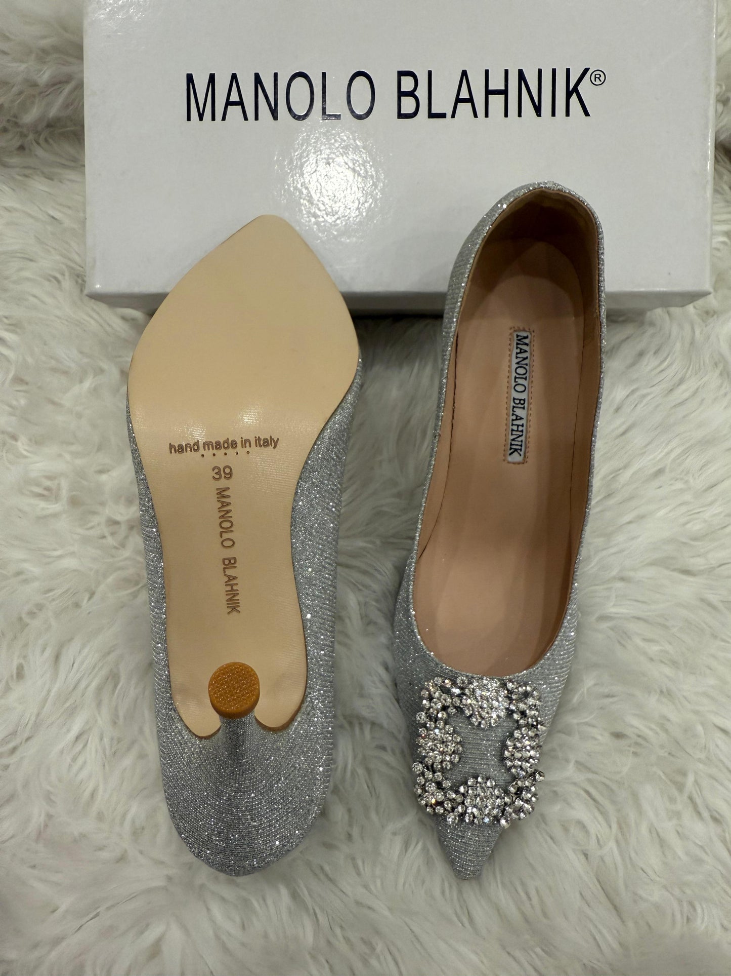 Hangisi Glitter Satin Pumps