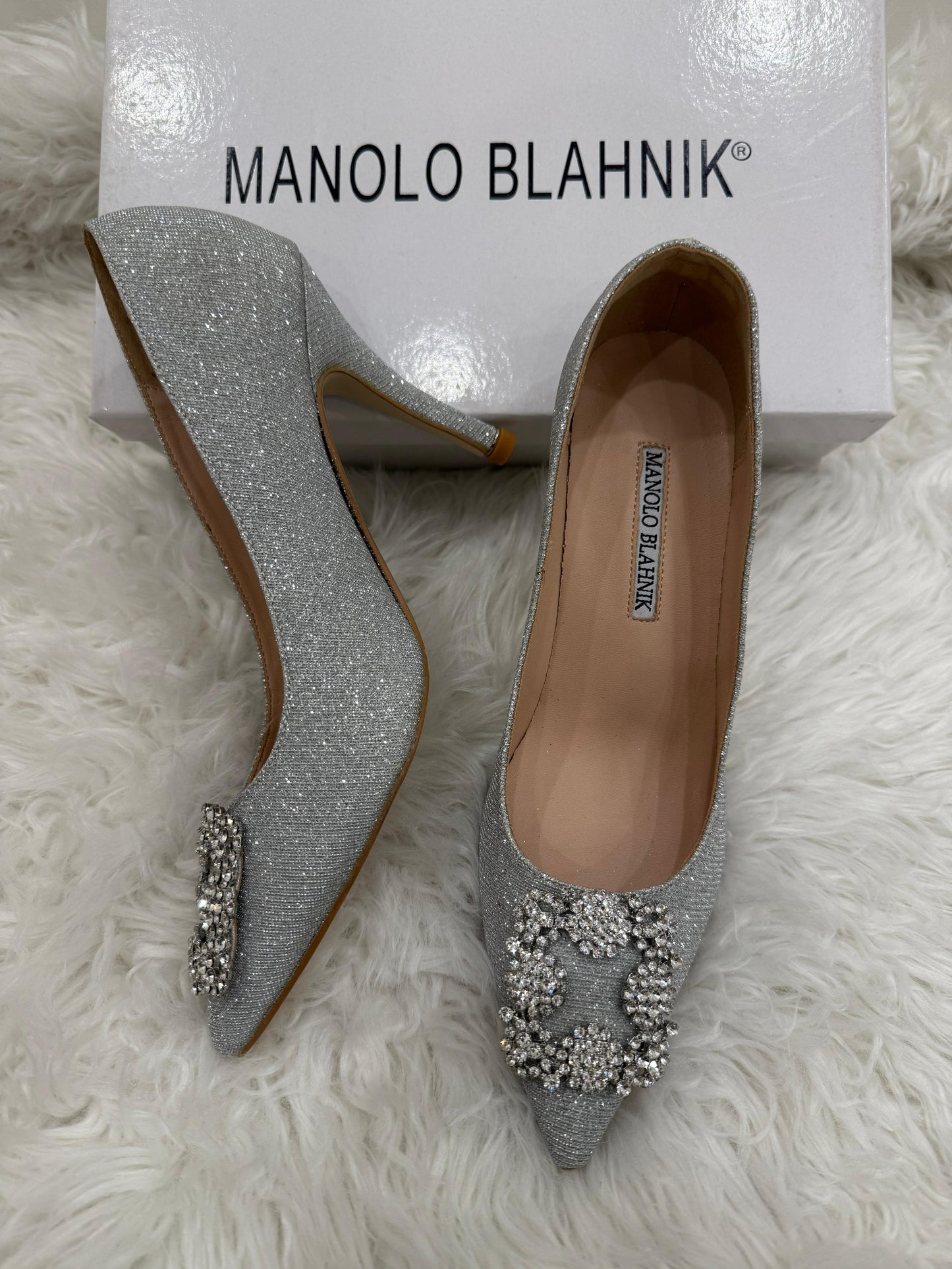 Hangisi Glitter Satin Pumps